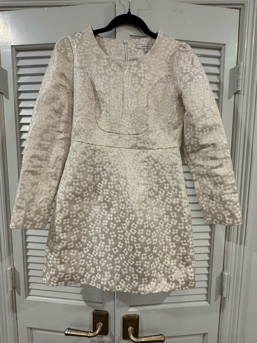 Elegant Cream Long Sleeve Floral Jacquard Dress